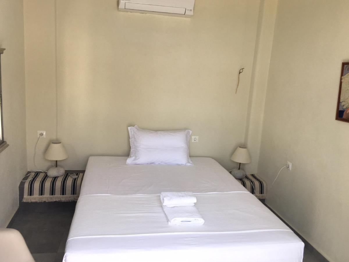 Makares Aparthotel Donoussa Buitenkant foto