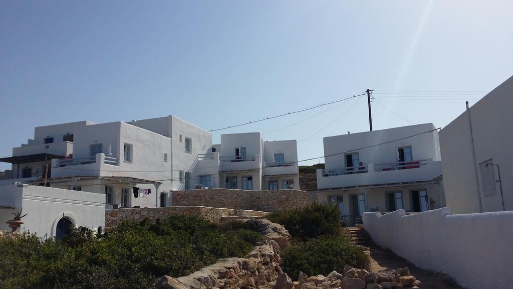 Makares Aparthotel Donoussa Buitenkant foto